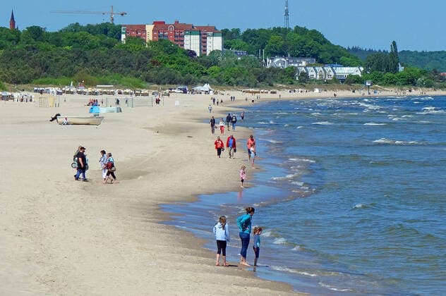 Slowly normality returns to Usedom Day visitors and holidaymakers from Mecklenburg Vorpommern enjoy the freedom Hoteliers and restaurants are ready for the big rush on 4 June, when holidaymakers from other federal states can come 30 05 2021 in Ahlbeck Coronavirus