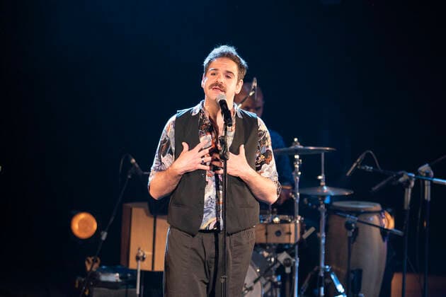 Jorge Uson Performs In Madrid the singer Jorge Uson of the Decarneyhueso group performs during the presentation concert of the album El oficio del mar in Madrid. May 30, 2021 Spain Madrid Spain gonzalez-notitle210530_npqfE  Copyright: xOscarxGonzalezx