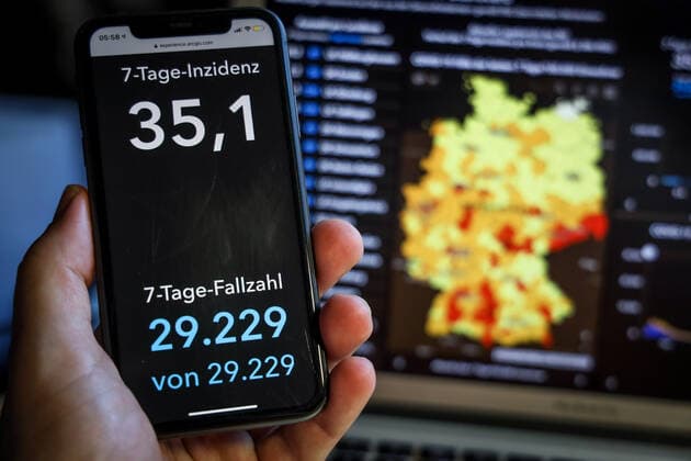 Coronavirus in Germany Covid 19 Dashboard of the Robert Koch Institute 31 05 2021 Robert Koch Institute 7 days Incidence 35.1 7 days Number of cases 29 229 COVID 19 cases 3 681 126 Addition of 3 852 compared to the previous day COVID 19 deaths 88 442 Addition of 36 compared to the previous day