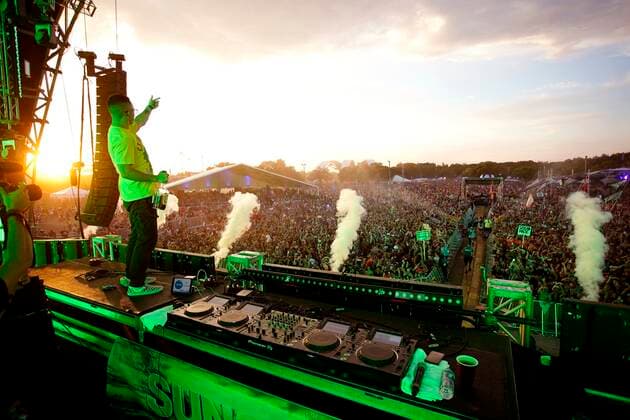 May 30, 2021, Tampa, Florida, USA: DJ 4B performs on the main stage during day two of the Sunset Music Festival weekend on Sunday, May 30, 2021 in Tampa. Sunset Music Festival returns to the parking lot of Raymond James Stadium after a one year hiatus during the COVID-19 pandemic shutdowns of 2020. Tampa USA - ZUMAs70_ 20210530_zan_s70_095 Copyright: xLuisxSantanax