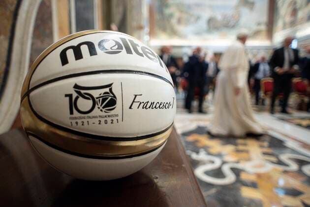 May 31,2021 : Pope Francis received in Audience the Delegation of the Italian Basketball Federation on the occasion of the centenary of the birth of the Federation at the Apostolic Palace in the Vatican.  Copyright: x VATICANxMEDIAx CPPx xIPAx x CatholicxPressxPhotox