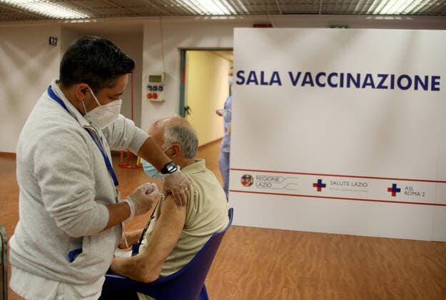 News Bilder des Tages Rome, Inauguration of the new vaccination hub located at the Confindustria headquarters. Pictured:  Copyright: xPieroxTenaglix xIPAx xPieroxTenaglix