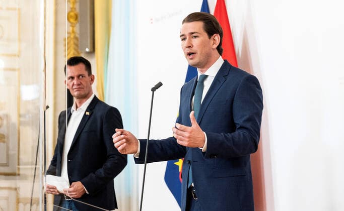 20210601 Press statements on the increasing willingness to vaccinate VIENNA, AUSTRIA - JUNE 1: Minister for social affairs Wolfgang Mueckstein (Green Party) and Federal Chancellor Sebastian Kurz (OEVP) giving a press statements on the increasing willingness to vaccinate at Federal Chancellery on June 1, 2021 in Vienna, Austria. WIEN, OESTERREICH - 1. JUNI: Sozialminister Wolfgang Mueckstein (Gruene) und Bundeskanzler Sebastian Kurz (OEVP) bei einem Pressestatement zur steigenden Impfbereitschaft im Bundeskanzleramt am 1. Juni 2021 in Wien, Oesterreich. 210601_SEPA_32_054 Copyright: xMartinxJuenx SEPAxMedia