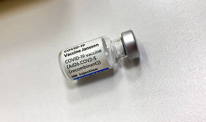 Original Janssen Vaccine Vial from Johnson and Johnson Copyright: xBEAUTIFULxSPORTS KJPetersx