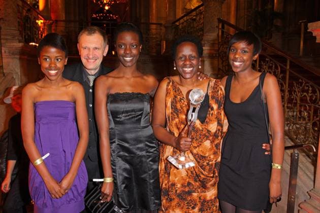 Womens World Award 05 03 2009 Author Esther Mujawayo Keiner 2 v r husband Helmut Keiner Daughters Anna Dushime 3 v l Amelia Umuhire r Amanda Mukasonga at Vienna City Hall, Friedrich Schmidt Platz 1, at the party after the Women World Awards 05 03 2009 Â