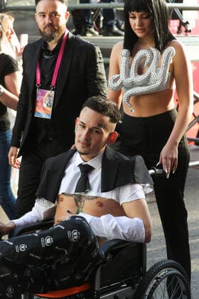 Muz-TV Music Awards in Moskau MOSCOW, RUSSIA â€“ JUNE 4, 2021: Hip hop musician Alisher Valeyev aka Morgenshtern at a ceremony to present the 2021 Muz-TV Music Awards, at the Megasport Arena. Sergei Karpukhin TASS  TS103832