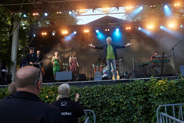 Lars Lilholt Band takes the stage twice when Fed Friday concerts return in Tivoli Friheden in Aarhus, Friday 4 June 2021 Despite corona restrictions, the Aarhus music tradition Fed Fredag in Tivoli Friheden returns from Friday 4 June, Aarhus  Copyright: Copyrightx x2021xMikkelxBergxPedersen.xAllxrightsxreserverdxaccordingxtoxDanishxlaw.xForxmorexinformationxorxtoxbuyxthisximage, MikkelxBergxPedersenx COP200 spdk20210604-214631-L