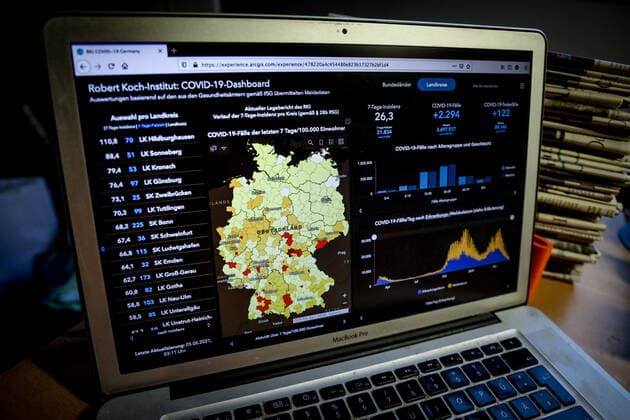 Coronavirus in Germany Covid 19 Dashboard of the Robert Koch Institute 05 06 2021 Robert Koch Institute 7 days Incidence 26.3 7 days Number of cases 21 834 COVID 19 cases 3 697 927 Addition of 2 294 compared to the previous day COVID 19 deaths 89 148 Addition of 122 compared to the previous day