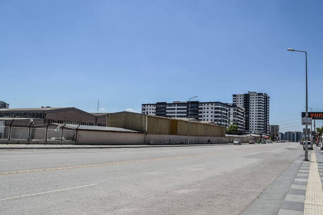 Nationwide Sunday curfews continue in Turkey A deserted street during a nationwide Sunday curfew imposed to stem the spread of coronavirus (COVID-19) in Ankara, Turkey, on Sunday, June 6, 2021. Ankara Turkey gocherimagery210606_001  Copyright: xAltanxGocherx