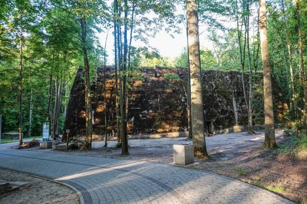 Bank Holiday In Poland People visiting the WWII era Adolf Hitler s quarters hidden in a forest near Gierloz, Poland, are seen on 2 June 2021 r Wolf s Lair (ger. Wolfsschanze) ruins of Adolf Hilter s war headquarters was a hidden town in the woods consisting of 200 buildings: shelters, barracks, 2 airports, a power station, a railway station, air-conditioners, water supplies, heat-generating plants and two teleprinters Gierloz Poland fludra-bankholi210602_npAxJ  Copyright: xMichalxFludrax