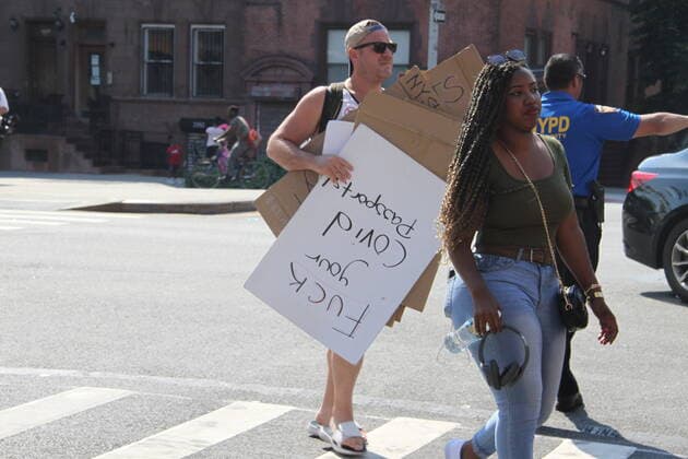 June 6, 2021, Harlem, New York, USA: The US First Lady and Dr. Fauci, White House Chief Medical Advisor to the President and Director of the National Institute of Allergy and Infectious Diseases at the National Institutes of Health, visit a vaccination clinic at Abyssinian Baptist Church in Harlem, New York. There was a protest of few people at the local.  Copyright: xNiyixFotex