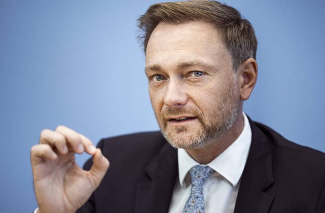 Christian Lindner (FDP) im Rahmen der Bundespressekonferenz am 07.06.2021. Berlin Germany *** Christian Lindner FDP at the Federal Press Conference on 07 06 2021 Berlin Germany Copyright: xXanderxHeinl photothek.dex