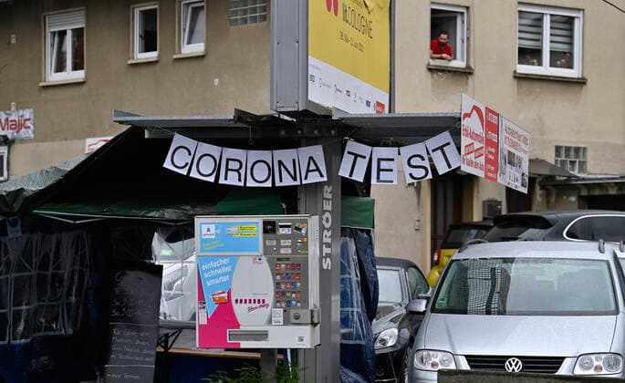 Test center Bad Cannstatt, rapid test station on the premises of a used car dealer, Corona crisis, Stuttgart, Baden Württemberg, Germany Coronavirus