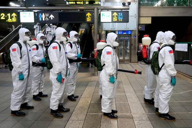June 8, 2021, Taipei, Taipei, Taiwan: Military troops disinfect public areas and transport in Taipei, following a serious outbreak with an increasing number of domestic infections and deaths related to the COVID-19 disease. Taiwan has extended its Level 3 COVID-19 alert while expanding the scale of vaccinations among the public including opening massive vaccination centres Taipei Taiwan - ZUMAs313 20210608_zip_s313_010 Copyright: xDanielxCengxShou-Yix