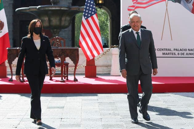 STYLELOCATIONU.S. Vice President Kamala Harris and Mexican President Andres Manuel Lopez Obrador tour the National Palace during arrival ceremonies June 8, 2021 in Mexico City, Mexico. Mexico City Mexico City - ZUMAp138 20210608_zaa_p138_003 Copyright: xJessicaxRamoÂ­Rez PresidenciaxDex