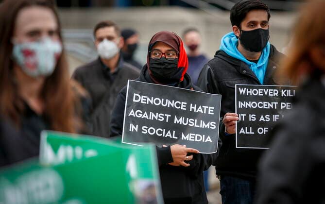 June 8, 2021, Calgary, ab, Canada: People attend a vigil to honour the memory of the four members of Muslim family that died and the youngest boy who is in hospital in London, Ont., on the steps of Calgary City Hall in Calgary, Alta., Tuesday, June 8, 2021. Calgary Canada - ZUMAc35_ 20210608_zaf_c35_192 Copyright: xJeffxMcintoshx