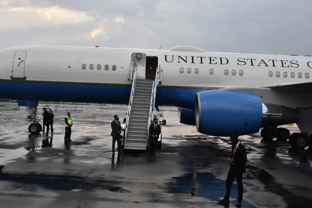 Kamala Harris Returns Washington D.C. After Working Visit To Mexico MEXICO CITY, MEXICO - JUNE 8: United States Secret Service review the plane before Vice President Kamala Harris fly to Joint Base Andrews in Washington, DC. at Benito Juarez International Airport on June 8, 2021 in Mexico City, Mexico. Copyright: xCarlosxTischlerx EYEPIXGROUP_CT_08062021_8620