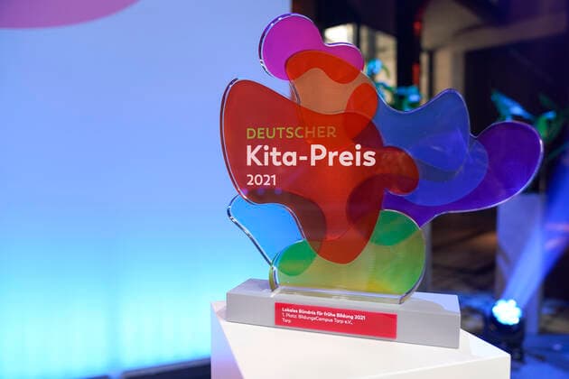 Award of the German KITA Award 2021 Current, 09 06 2021, Berlin, Morderatorin Barbara Schoeneberger at the award of the German KITA Award 2021 Berlin Berlin Germany