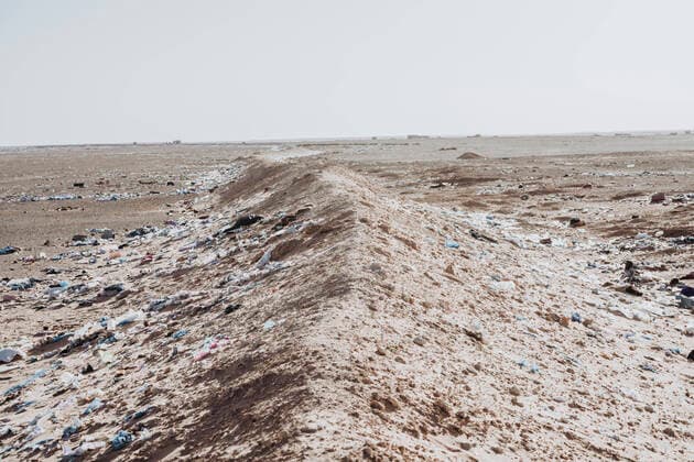 Landscape with garbage in the middle of the Sahara desert, Model released Copyright: xJosexLuisxCarrascosax MR