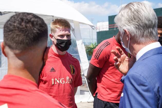 TUBIZE, BELGIUM - JUNE 10 : Royal visit of King Philip at the basecamp of the Belgian Red Devils in Tubize prior to the 16th UEFA 2020 European Football Championship on June 10, 2021 in Tubize, Belgium, 10 06 2021 FOOTBALL : Belgique Activites Media EURO2020 - 10 06 2021 Photonews Panoramic  Photonews Panoramic