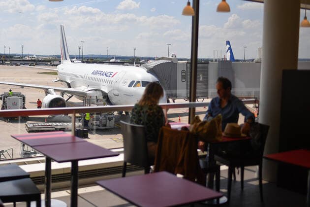 France: atmosphere a l aeroport d orly Air France. Aeroport Orly 268864 2021-06-10 _sans_perso  Copyright: xL.Urmanx xStarfacex STAR_268864_005