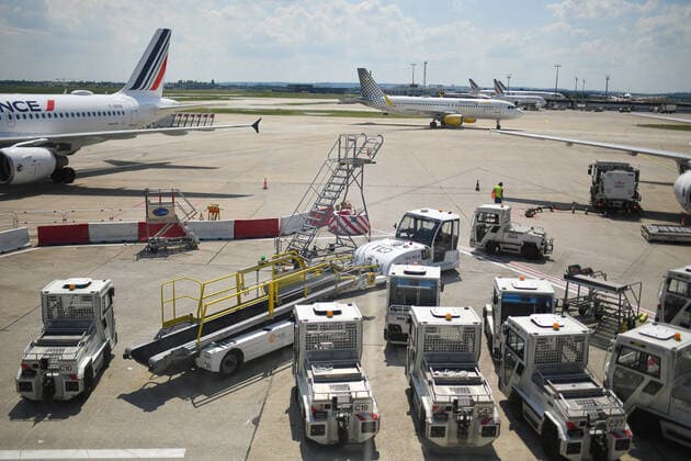 France: atmosphere a l aeroport d orly Air France. Aeroport Orly 268864 2021-06-10 _sans_perso  Copyright: xL.Urmanx xStarfacex STAR_268864_007