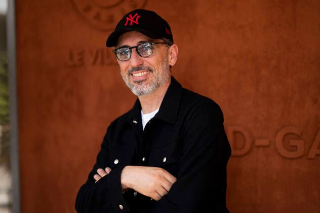 Gad Elmaleh CELEBRITES : Internationaux de France Roland Garros 2021 - Paris - 11 06 2021 JBAutissier Panoramic 