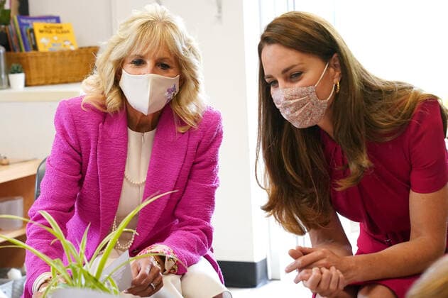 . 11 06 2021. Hayle, Cornwall, United Kingdom. Kate Middleton, the Duchess of Cambridge and US First Lady Jill Biden, during a visit to Connor Downs Academy in Hayle, Cornwall , United Kingdom, during the G7 summit .  xPoolx xi-Imagesx IIM-22263-0008