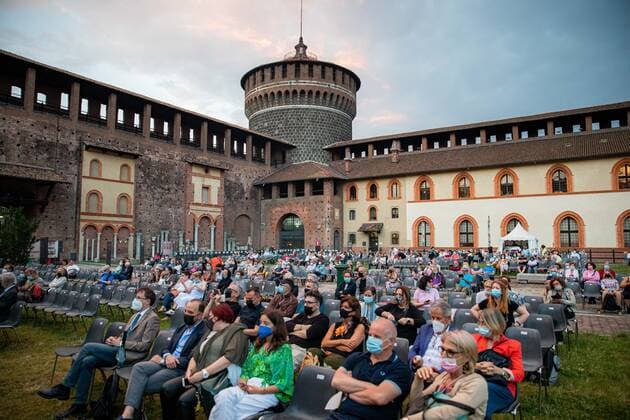 Paolo Jannacci Performs In Milan The inauguration concert of Estate Sforzesca on June 11, 2021 in Milan, Italy. Milan Italy bremec-notitle210611_npp6L  Copyright: xAlessandroxBremecx