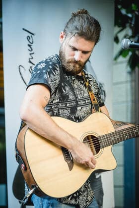 Chris Samuel live in Bern, Switzerland Bern, Switzerland. 11th, June 2021. The Swiss-American singer, musician and songwriter Chris Samuel performs a live garden concert at Bierh?beli in Bern. Bern Switzerland  Copyright: xGonzalesxPhoto TilmanxJentzschx