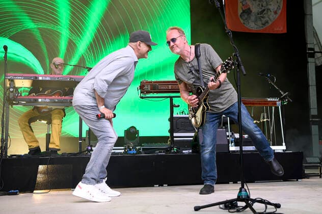 Gero Drnek and Kai Wingenfelder from Fury in the Slaughterhouse and Martin Huch live as part of the concert series Back on Stage at the Gilde Parkbühne Hannover, 11 06 2021 Foto:xC.xNiehausx xFuturexImage