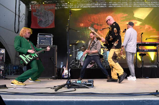 Christof Stein Schneider, Christian Decker, Gero Drnek and Kai Wingenfelder from Fury in the Slaughterhouse live as part of the concert series Back on Stage at the Gilde Parkbühne Hannover, 11 06 2021 Foto:xC.xNiehausx xFuturexImage