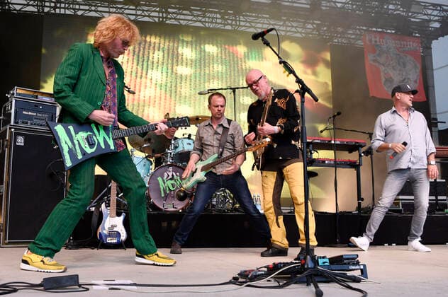 Christof Stein Schneider, Christian Decker, Gero Drnek and Kai Wingenfelder from Fury in the Slaughterhouse live as part of the concert series Back on Stage at the Gilde Parkbühne Hannover, 11 06 2021 Foto:xC.xNiehausx xFuturexImage