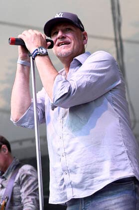 Kai Wingenfelder of Fury in the Slaughterhouse live as part of the concert series Back on Stage at the Gilde Parkbühne Hannover, 11 06 2021 Foto:xC.xNiehausx xFuturexImage