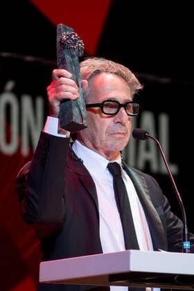 Chilean actor Alfredo Castro receives the award for best supporting actor for his work in Kamawal during 24TH edition of Malaga Film Festival celebrated today, 11 June, at Theater Cervantes in Malaga, Spain. 24th EDITION OF MALAGA FILM FESTIVL !ACHTUNG: NUR REDAKTIONELLE NUTZUNG!  Copyright: xDanielxPérezx FM6624 20210613-637591423472393341