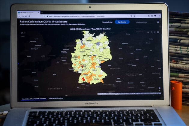 Coronavirus in Germany Covid 19 Dashboard of the Robert Koch Institute 13 06 2021 Robert Koch Institute 7 days Incidence 17.3 7 days Number of cases 14 383 COVID 19 Cases 3 714 969 Addition of 1 489 compared to previous day COVID 19 Deaths 89 834 Addition of 18 compared to previous day