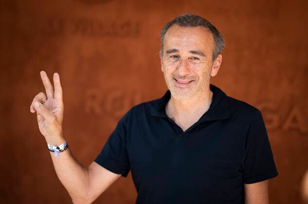Elie Semoun CELEBRITES : Internationaux de France Roland Garros 2021 - Finale Hommes - Paris - 13 06 2021 JBAutissier Panoramic 