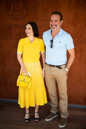 Jean Dujardin et sa femme Nathalie Pechalat CELEBRITES : Internationaux de France Roland Garros 2021 - Finale Hommes - Paris - 13 06 2021 JBAutissier Panoramic 