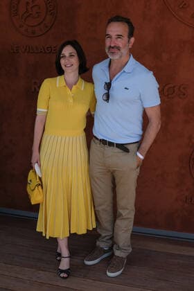 Internationaux de tennis de Roland Garros 2021. Village du 13 Juin 268961 2021-06-13 France Dujardin, Jean; Pechalat, Nathalie  Copyright: xSergexArnalx xStarfacex STAR_268961_034
