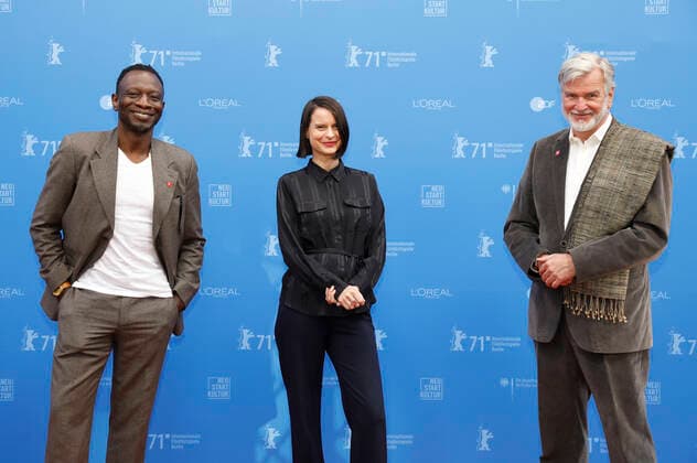 Azu Nwagbogu, Carmen Gray and Wieland Speck arriving for the award ceremony of the Berlinale Summer Special 2021 71 Berlin International Film Festival at the open-air cinema Museumsinsel Berlin, 13 06 2021 Foto:xD.xBedrosianx xFuturexImage