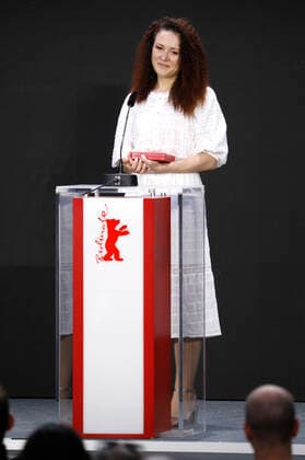 Olga Lucovnicova with the Golden Bear for the best short film Nanu Tudor at the award ceremony of the Berlinale Summer Special 2021 71 Berlin International Film Festival at the open-air cinema Museumsinsel Berlin, 13 06 2021 Foto:xD.xBedrosianx xFuturexImage