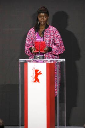 Alice Diop with the Encounters award for Nous at the Berlinale Summer Special 2021 71 International Film Festival Berlin at the open-air cinema Museumsinsel Berlin, 13 06 2021. Foto:xD.xBedrosianx xFuturexImage