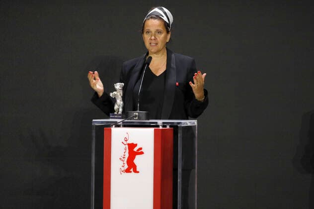 Maria Speth with the Silver Bear Jury Prize for the documentary Mr Bachmann and his Class at the Berlinale Summer Special 2021 71 International Film Festival Berlin at the open-air cinema Museumsinsel Berlin, 13 06 2021 Foto:xD.xBedrosianx xFuturexImage