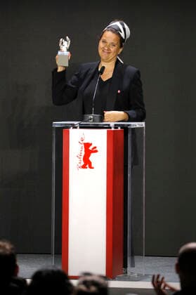 Maria Speth with the Silver Bear Jury Prize for the documentary Mr Bachmann and his Class at the Berlinale Summer Special 2021 71 International Film Festival Berlin at the open-air cinema Museumsinsel Berlin, 13 06 2021 Foto:xD.xBedrosianx xFuturexImage