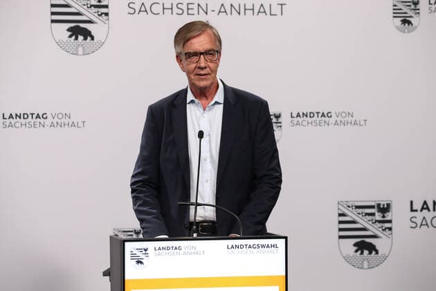 Dietmar Bartsch election evening in the exhibition halls in Magdeburg for the state election 2021 Saxony Anhalt in Magdeburg