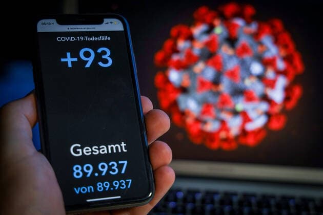 Coronavirus in Germany Covid 19 Dashboard of the Robert Koch Institute 15 06 2021 Robert Koch Institute 7 days Incidence 15.5 7 days Number of cases 12 890 COVID 19 cases 3 716 170 Addition of 652 compared to the previous day COVID 19 deaths 89 937 Addition of 93 compared to the previous day
