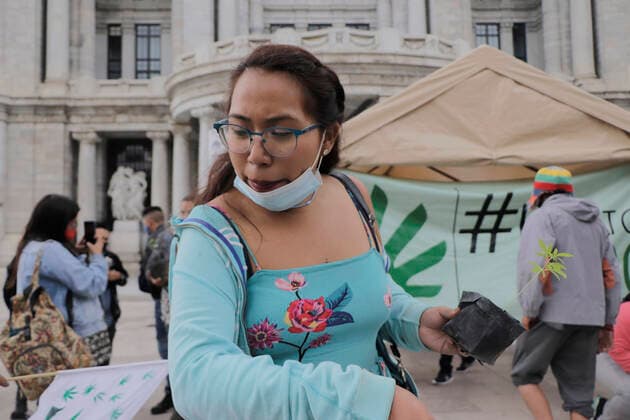 Marijuana Users March For Legalisation In Mexico A woman from the Mexican Cannabis Movement and Planton 420 marched in front of the Palace of Fine Arts in Mexico City to demand the Supreme Court of Justice of the Nation, the fair regularisation and use of marijuana, its various types of cultivation; from self-cultivation for personal consumption, to solidarity cultivation, respect for free development, freedom of association and non-criminalisation. Mexico City Mexico vieyra-notitle210614_npyQc  Copyright: xGerardoxVieyrax