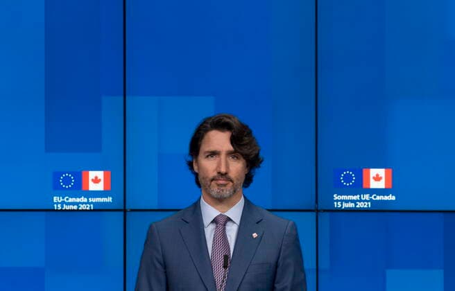 EU-Kanada Gipfel in Brüssel, Charles Michel und Ursula von der Leyen empfangen Justin Trudeau June 15, 2021, Brussels, Belgium: Canadian Prime Minister Justin Trudeau is seen during a joint news conference with European Council President Charles Michel and European Commission President Ursula von der Leyen following the EU-Canada Summit Tuesday June 15, 2021 in Brussels, Belgium. Brussels Belgium  - ZUMAc35_ 20210615_zaf_c35_006 Copyright: xAdrianxWyldx