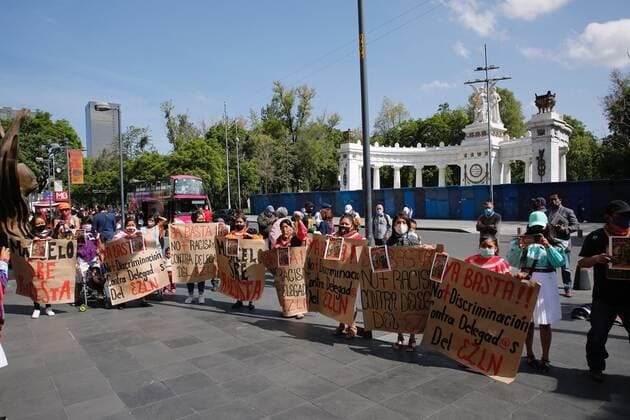 Mexiko, Otomi Indigene Bevölkerung protestiert gegen Rassismus in Mexiko-Stadt Members of the Otomí community protest in front of the Ministry of Foreign Relations (SRE), today, in Mexico City, Mexico, 16 June 2021. Several dozen indigenous Otomi people protested this Wednesday before the Ministry of Foreign Relations (SRE) to urge the Mexican Foreign Ministry to grant passports to one of their companions and to the delegation of the Zapatista Army of National Liberation (EZLN) that seeks to travel to Europe. EFE Carlos Ramirez Otomi Indians ask to grant passports to Zapatistas who will go to Europe !ACHTUNG: NUR REDAKTIONELLE NUTZUNG!  Copyright: xCarlosxRamirezx MEX4752 20210616-637594703911775038