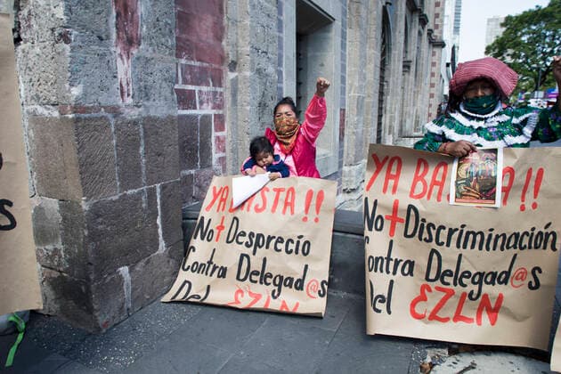Mexiko, Otomi Indigene Bevölkerung protestiert gegen Rassismus in Mexiko-Stadt Protest For Racism In Mexico City Members of the National Indigenous Council (CNI for its acronym in Spanish) of the Otomi indigenous community residing in Mexico City and people in solidarity with the Zapatista Army of National Liberation (EZLN) protest in front of the Ministry of Foreign Relations after said institution denied the delivery of passports to representatives of said insurgent movement, who denounced racism. On June 16, 2021 in Mexico City, Mexico. Mexico City Mexico leyva-notitle210616_nplxz  Copyright: xCristianxLeyvax
